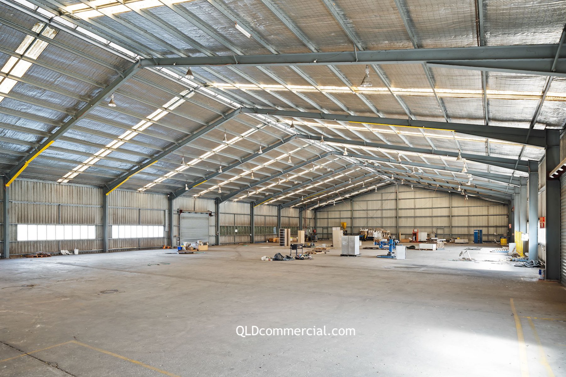 4-2 Multiple Warehouses & Hardstand