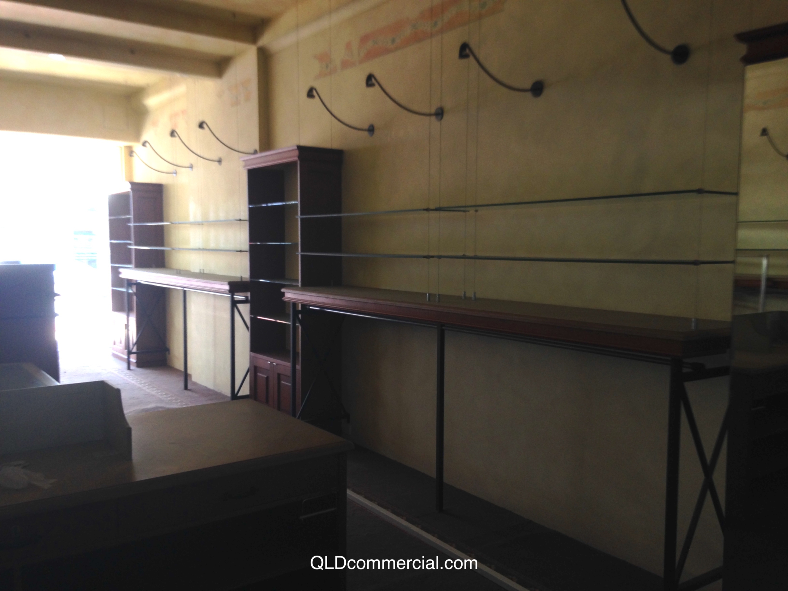 uc-6 Partial Fit-Out for Fashion Retail – Main Beach